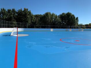 Kuva ulkokaukalosta.jfif